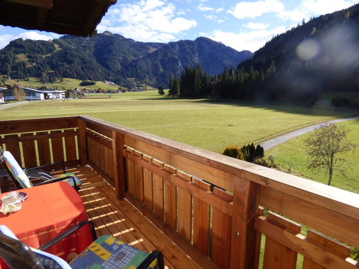 Hôtel Haus Alpenland à Tannheim Extérieur photo