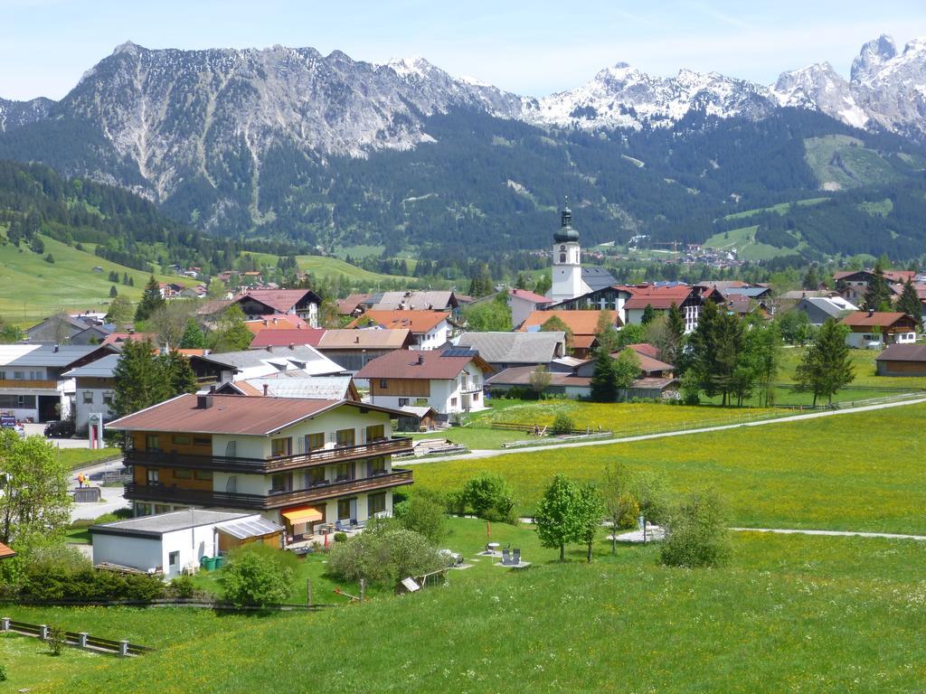 Hôtel Haus Alpenland à Tannheim Extérieur photo